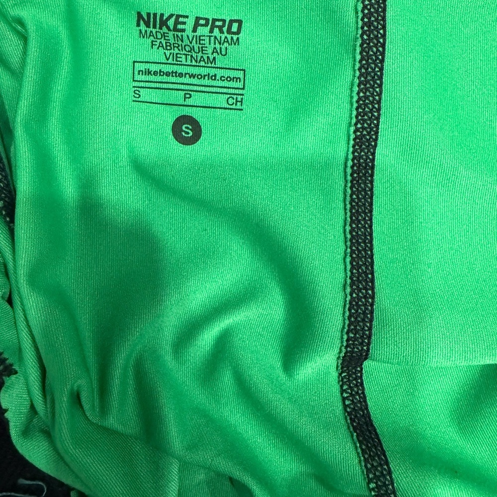 nike pros - Picture 3 of 3